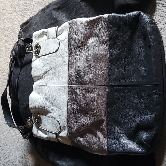 Tri Colored B. Makowsky shoulder bag..all leather! - Picture 2 of 5